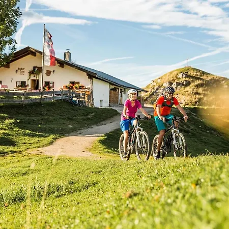 Daire Apartment Westendorf *